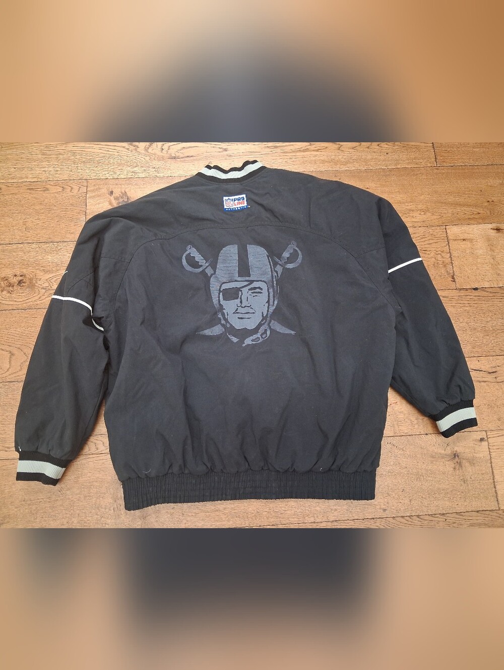 NFL NIKE PRO LINE  RAIDERS WINTER JACKET VTG 90s 100% POLYESTER Men’s Large